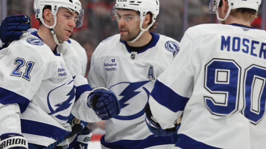 Josi et Moser: deux passes décisives et larges victoires en NHL