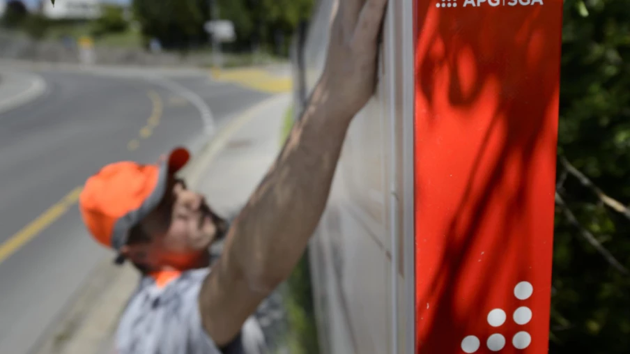 NZZ vise 45% d'APG-SGA, rachat d'actions et clause d'opting-up