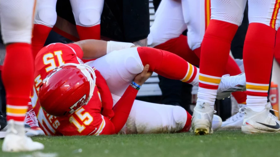 Les Chiefs manquent les play-off, Mahomes blessé aux ligaments