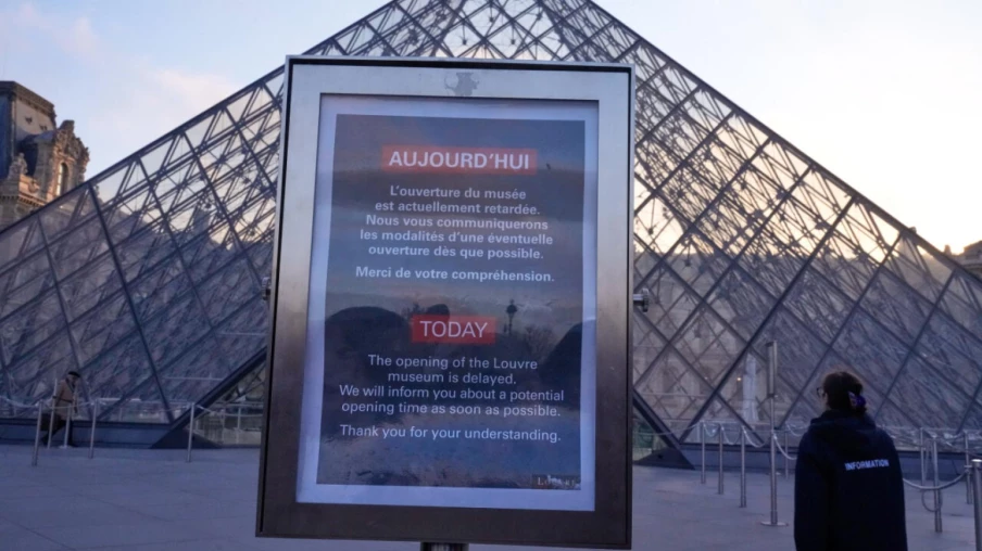Grève au Louvre : musée fermé lundi par les agents en colère