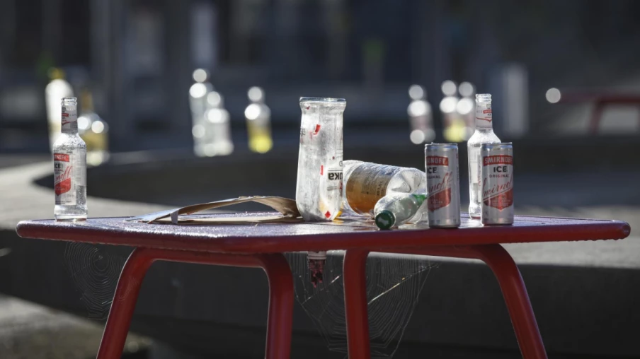 Alcool en Suisse: adoption des directives fédérales reportée