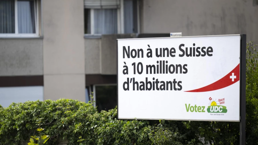 Les sénateurs rejettent l'initiative "Pas de Suisse à 10 millions!"