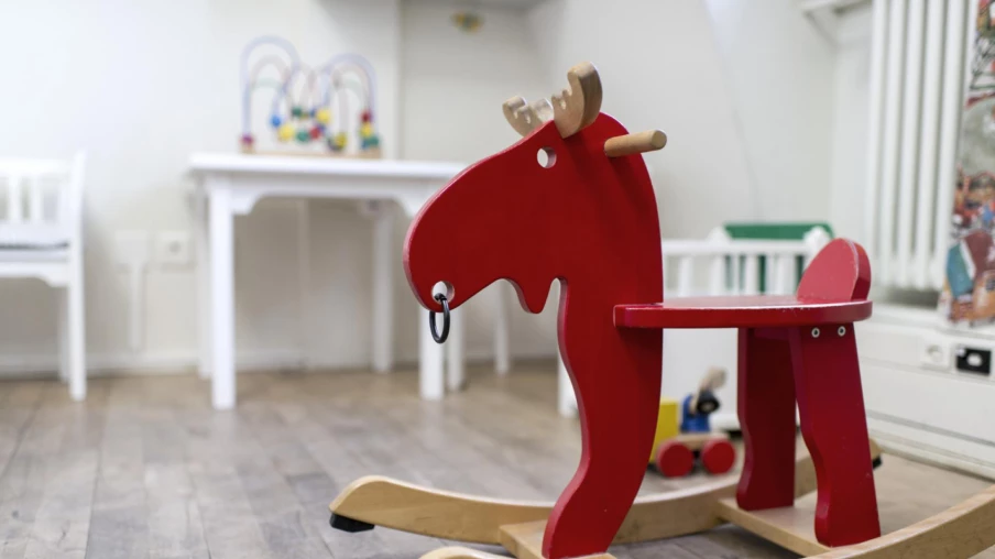 Neuchâtel augmente l'indemnité à 51 francs pour familles d'accueil