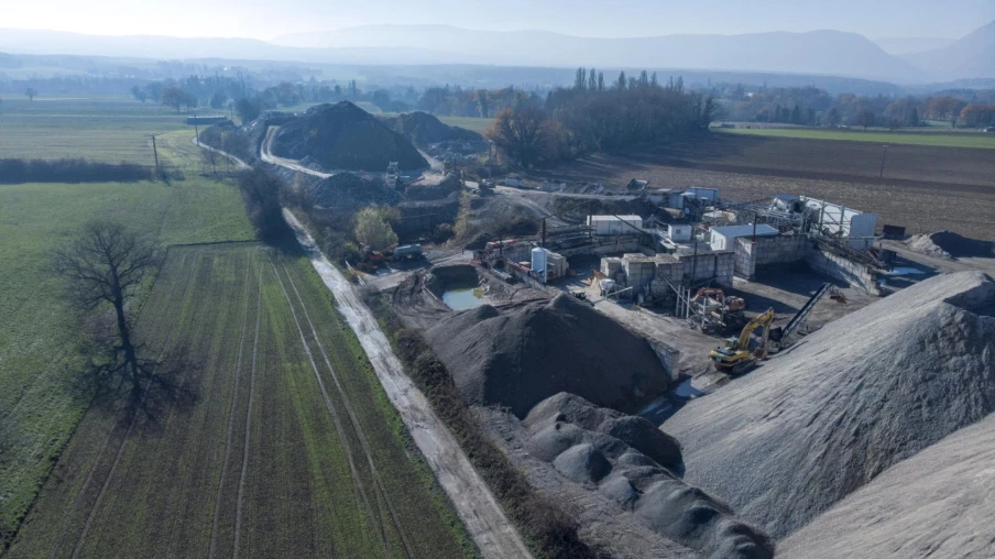 La sablière du Cannelet à Avusy pas encore évacuée, plainte du DT