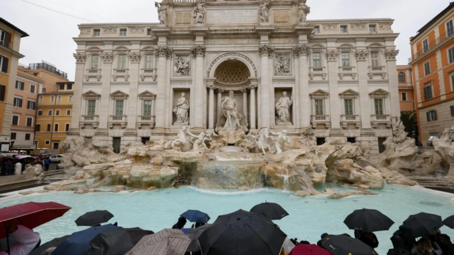 Rome : accès payant à la fontaine de Trevi (2 € pour les touristes)