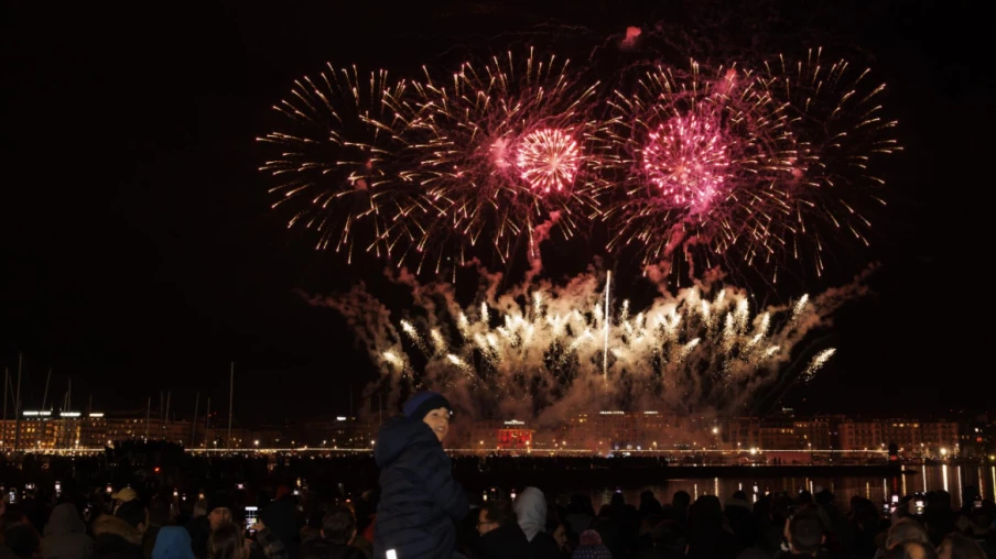Réveillon à Genève: fête au quai Gustave-Ador et feu d'artifice