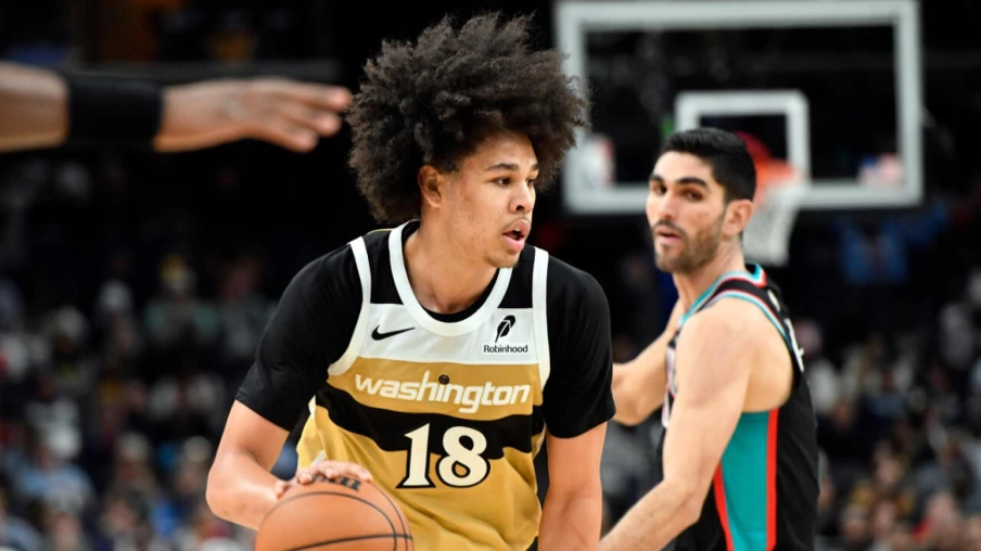 Kyshawn George brille, Wizards battent Memphis 130-122 en NBA