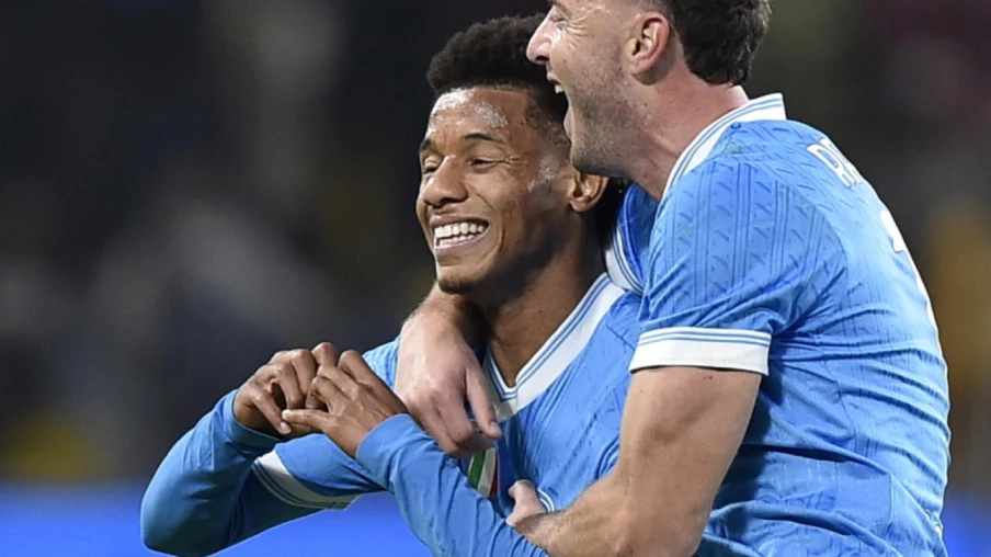 David Neres offre la Supercoupe d'Italie à Naples, 2-0 contre Bologne