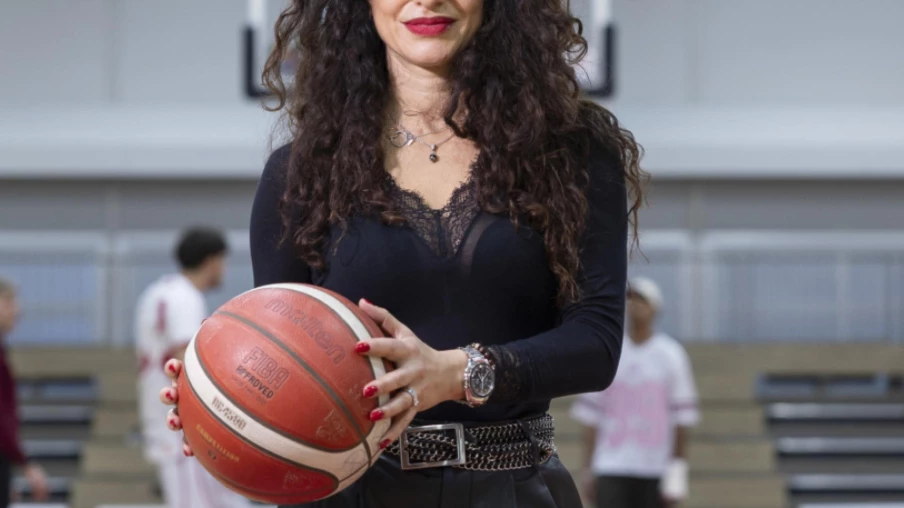 Mouna Skaria, présidente des Pully Lausanne Foxes, pionnière du basket