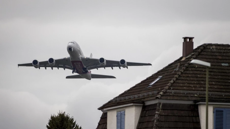 La population suisse favorable à une taxe sur les billets d'avion