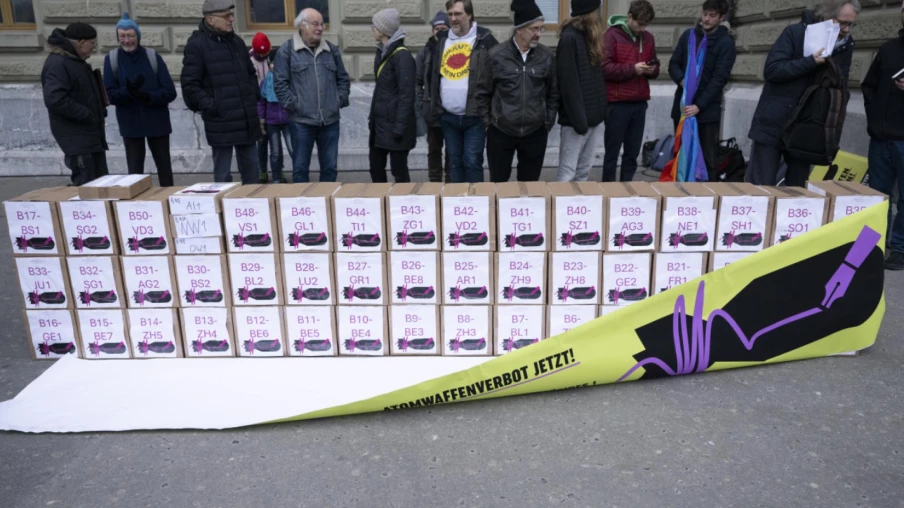 Initiative populaire: interdiction des armes nucléaires en Suisse