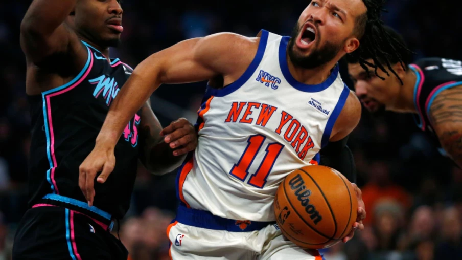 Knicks battent Cavaliers 126-124 à Noël, Jalen Brunson 34 pts