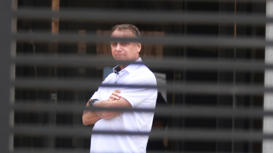 Bolsonaro subit un blocage du nerf phrénique pour son hoquet