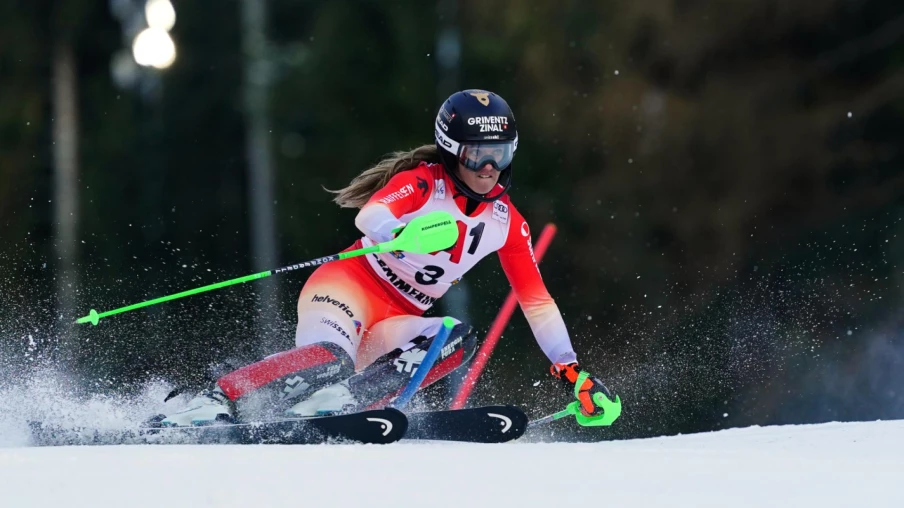 Camille Rast en tête après la 1re manche du slalom à Semmering