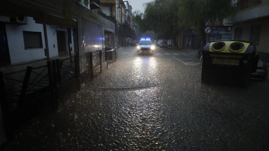 Inondations dans le sud de l'Espagne: un mort, deux portés disparus