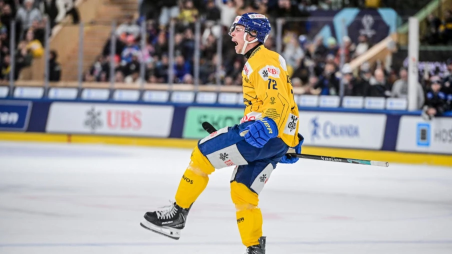 Coupe Spengler: Davos bat Fribourg-Gottéron en demi-finale