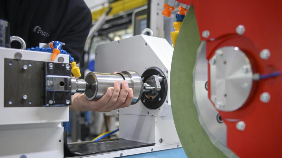 PMI suisse: chute du moral des industriels en décembre (45,8)