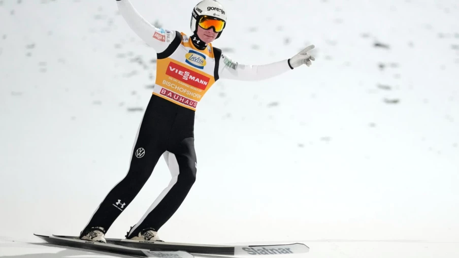 Domen Prevc remporte pour la première fois la tournée des 4 tremplins