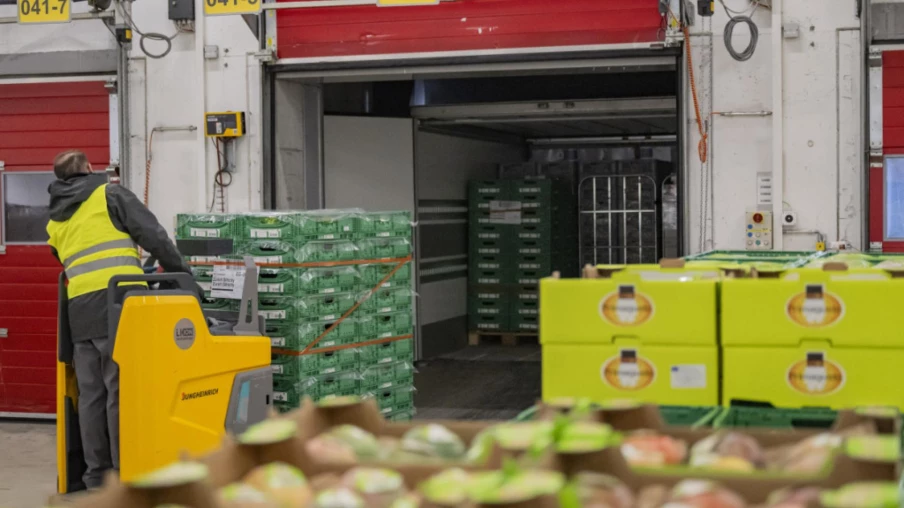 Commerce de détail suisse résilient: croissance 2026 et salaires réels