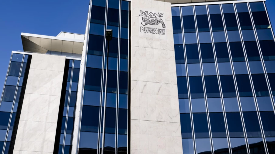 Rappel lait infantile Nestlé : risque réputationnel dans 30 pays