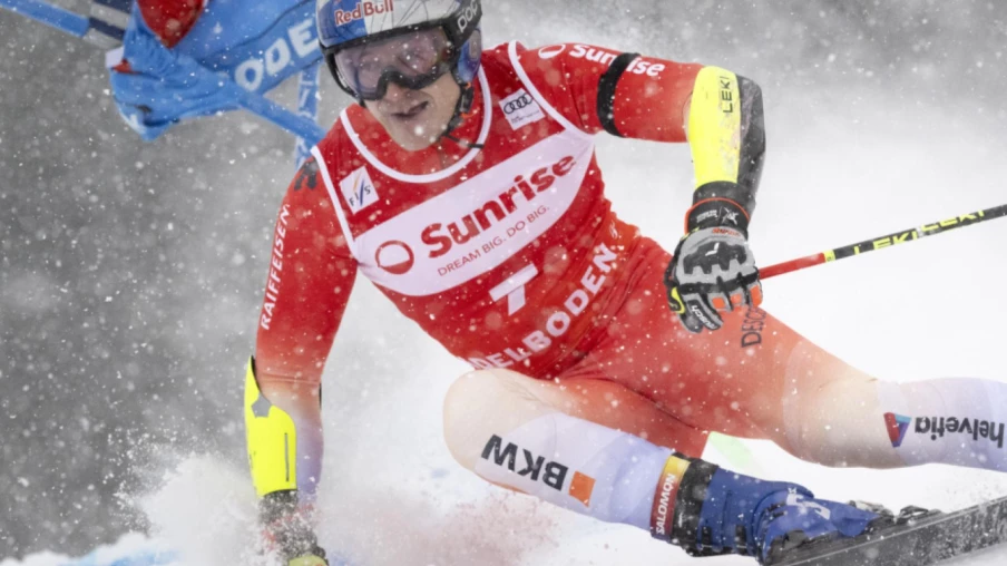 Marco Odermatt remporte son 5e géant consécutif à Adelboden