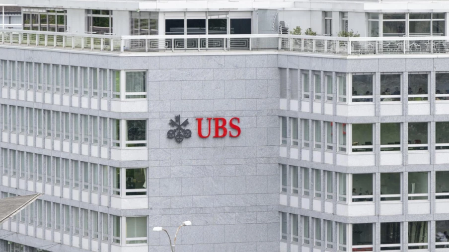 Fonds propres UBS : exigences renforcées vivement critiquées