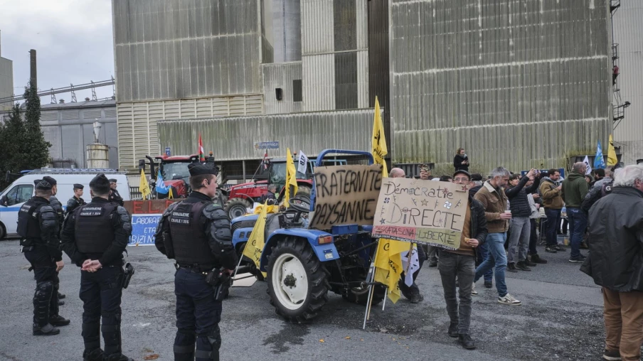 Accord UE-Mercosur : colère des agriculteurs et blocages en France