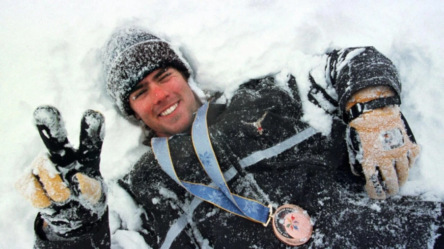 Décès d'Ueli Kestenholz, icône du snowboard, dans une avalanche
