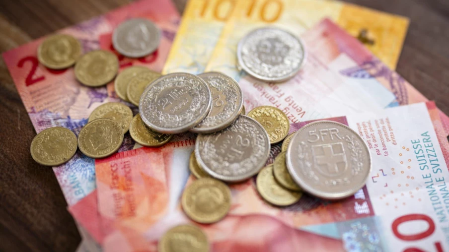 Le Conseil fédéral juge l'initiative sur l'argent liquide inadéquate