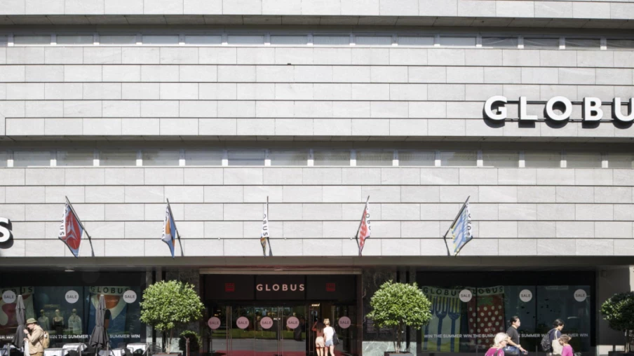 Globus supprime près de 50 postes au siège, fonctions à Central