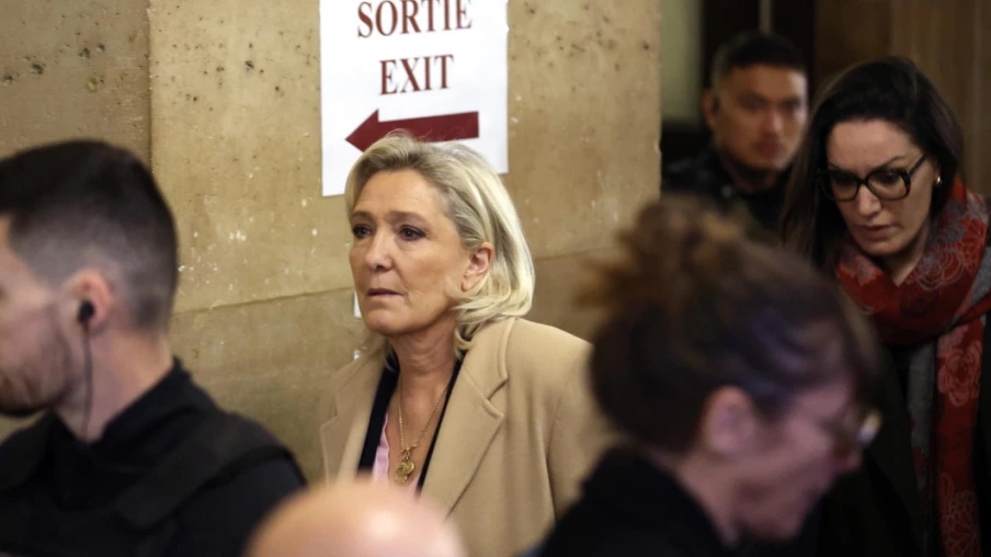 Marine Le Pen: "Aucun sentiment d'avoir commis le moindre délit"