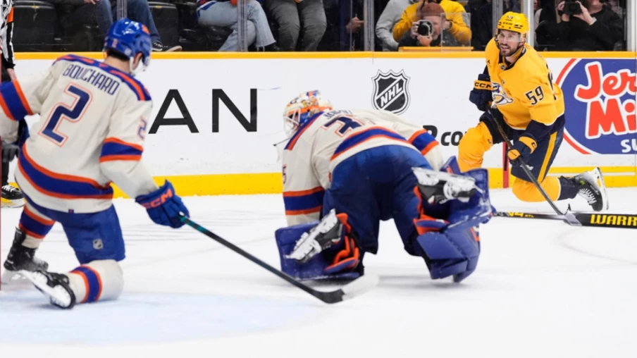 NHL: Roman Josi marque un doublé pour Nashville, but en prolongation