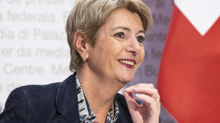 Comité interpartis soutient la réforme d'imposition individuelle