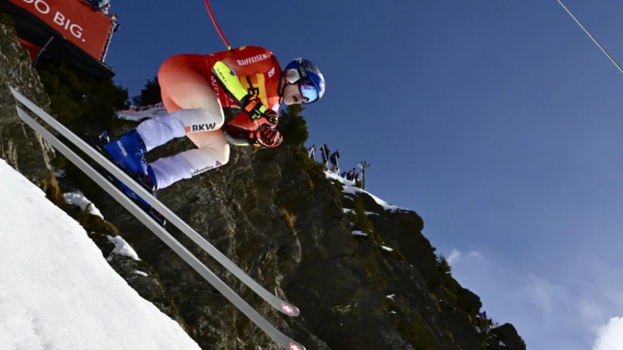 Giovanni Franzoni remporte le super-G de Wengen, von Allmen 3e