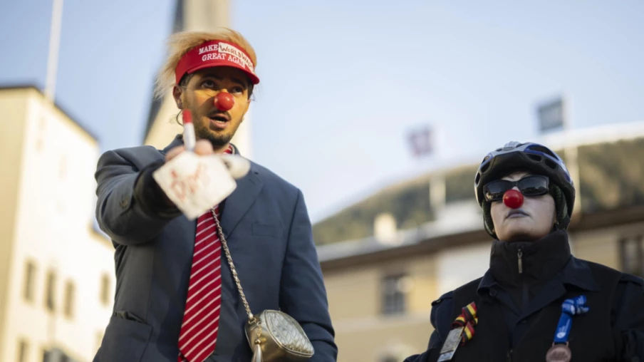 Environ 600 militants WEF bloquent le trafic vers Davos