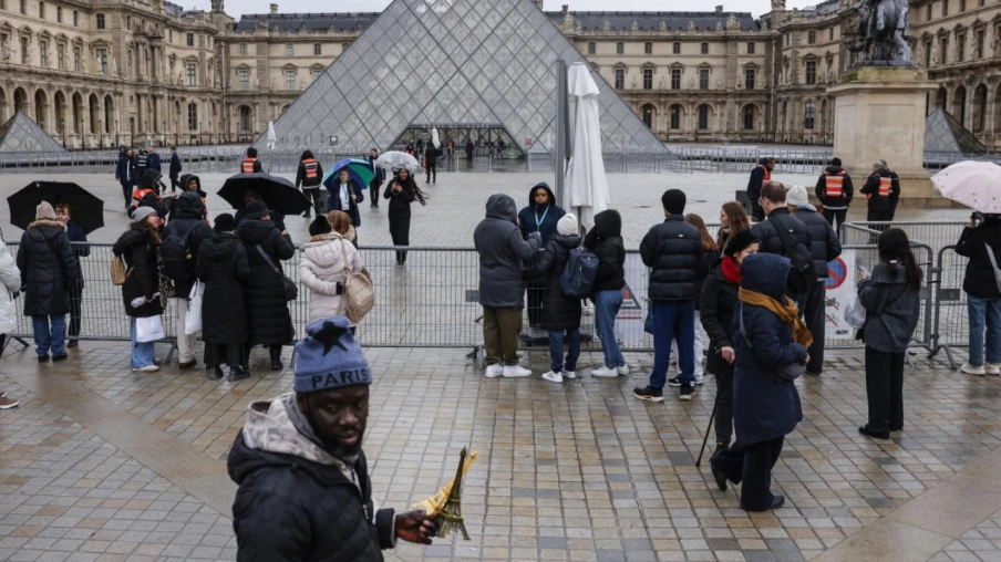 Au Louvre : un mois de grève et des doléances en suspens