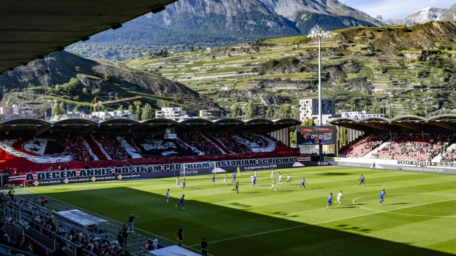 Supporter du FC Sion décède après une chute en Super League
