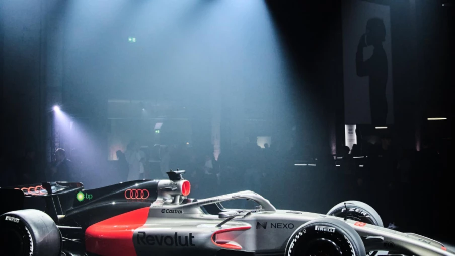 Audi dévoile sa première monoplace de Formule 1, l'Audi R26