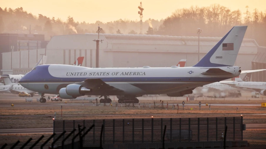 Donald Trump arrivé à Davos en hélicoptère: accueil sous haute sécurité