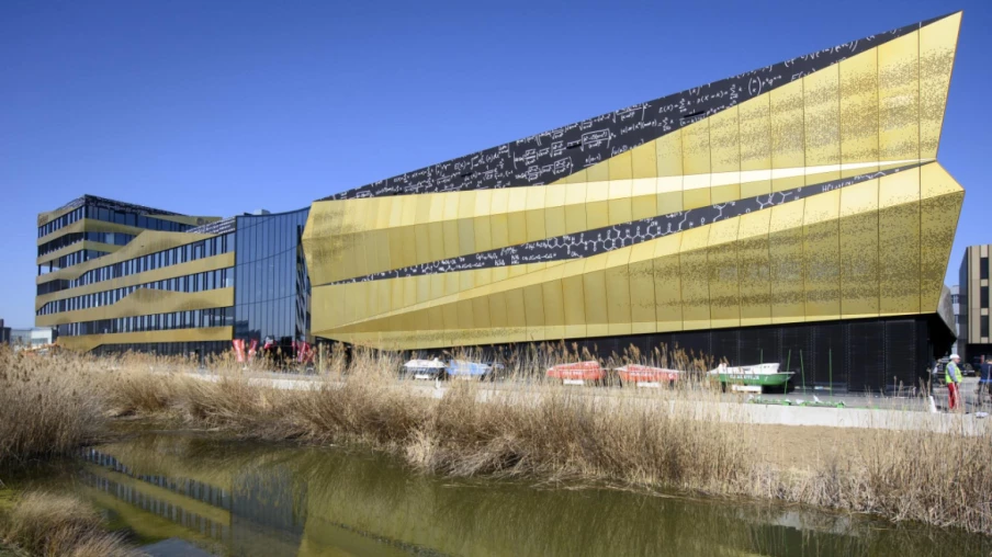 Yverdon-les-Bains: nouvelle place publique de 3'800 m² à Y-Parc