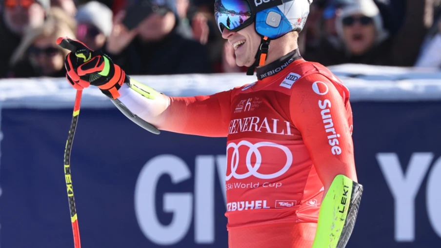 Marco Odermatt remporte le super‑G de Kitzbühel (Coupe du monde)