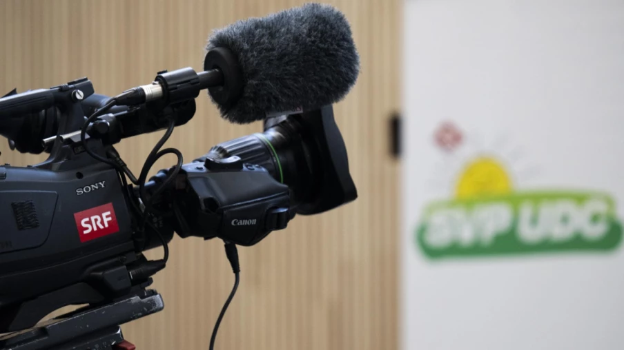 L'UDC soutient la réduction de la redevance SSR à 200 francs