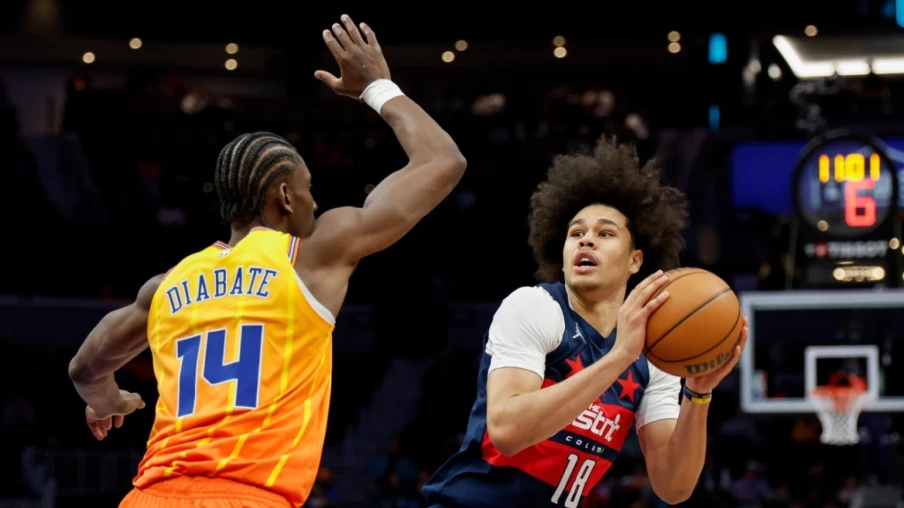 Kyshawn George sorti sur blessure à la cheville face aux Hornets