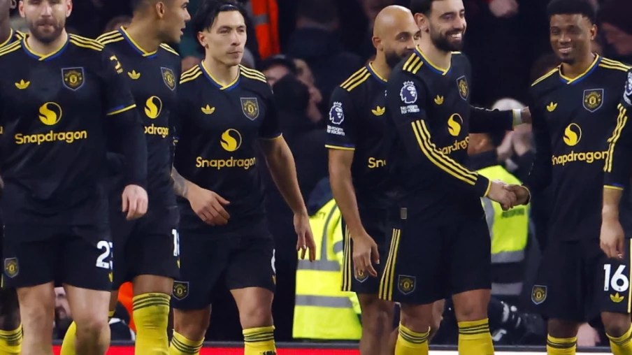 Premier League: la course au titre relancée après la défaite d'Arsenal