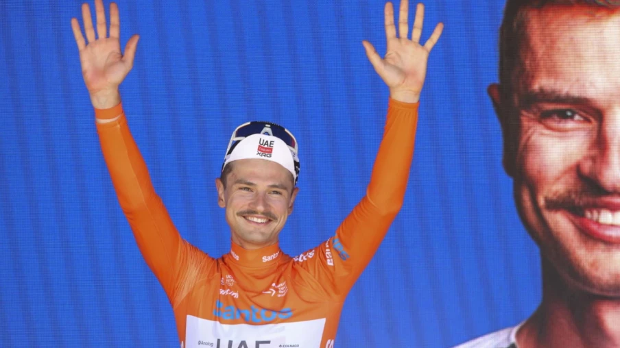 Jay Vine poignet cassé au Tour Down Under après choc avec un kangourou