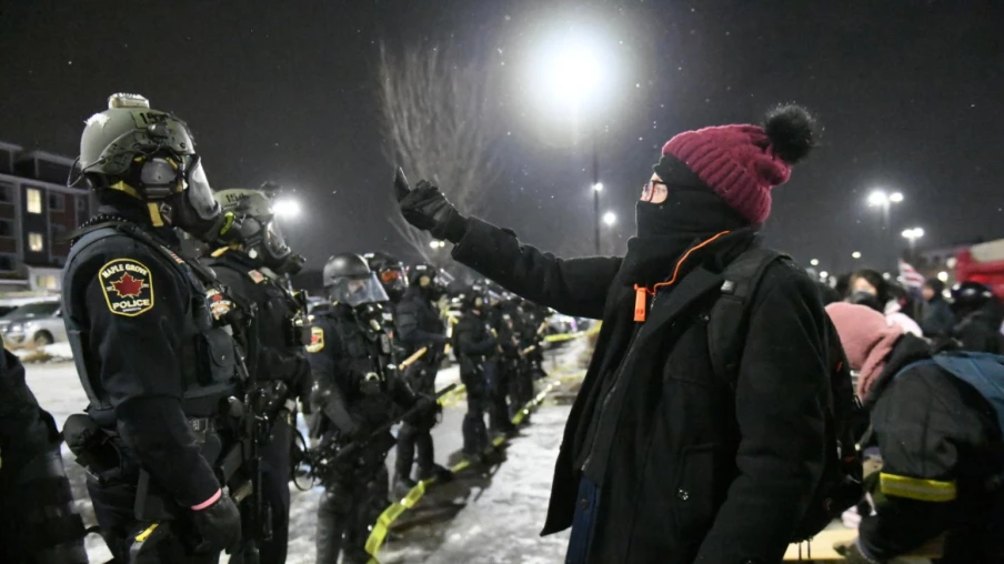 Présence controversée d'agents de l'ICE pour les JO à Milan