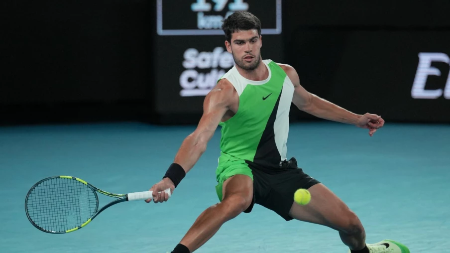 Alcaraz atteint sa 10e demi-finale en Grand Chelem