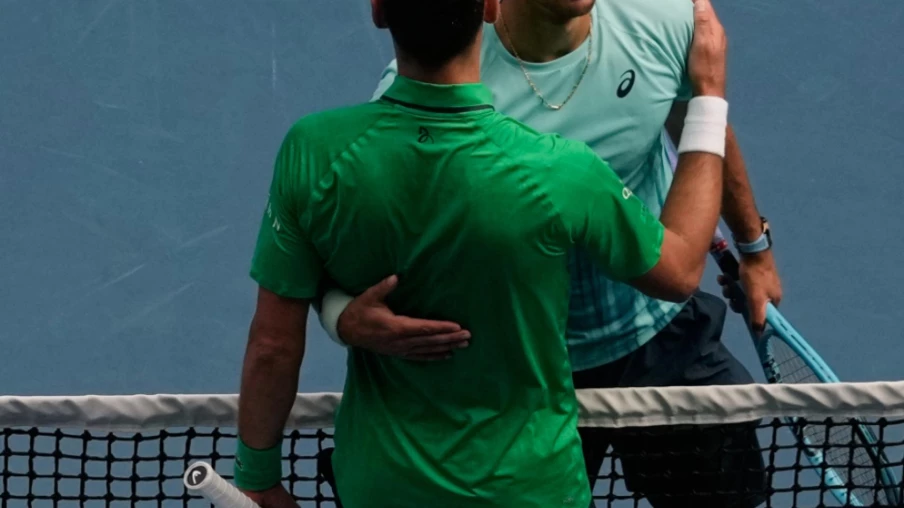 Open d'Australie : Djokovic en demi-finale après l'abandon de Musetti