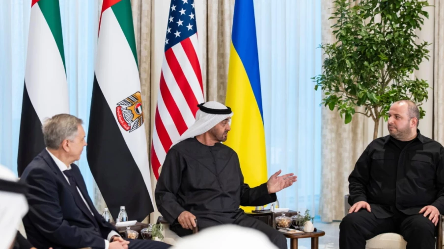 Zelensky : reprise des pourparlers trilatéraux mercredi à Abou Dhabi