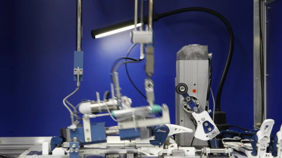 PME industrielles suisses: activité en hausse en janvier, PMI 50,2